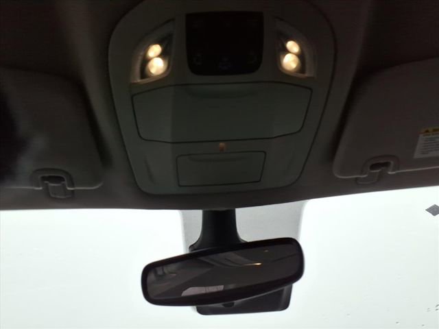 Used 2023 Chrysler Pacifica Touring-L FWD image 17