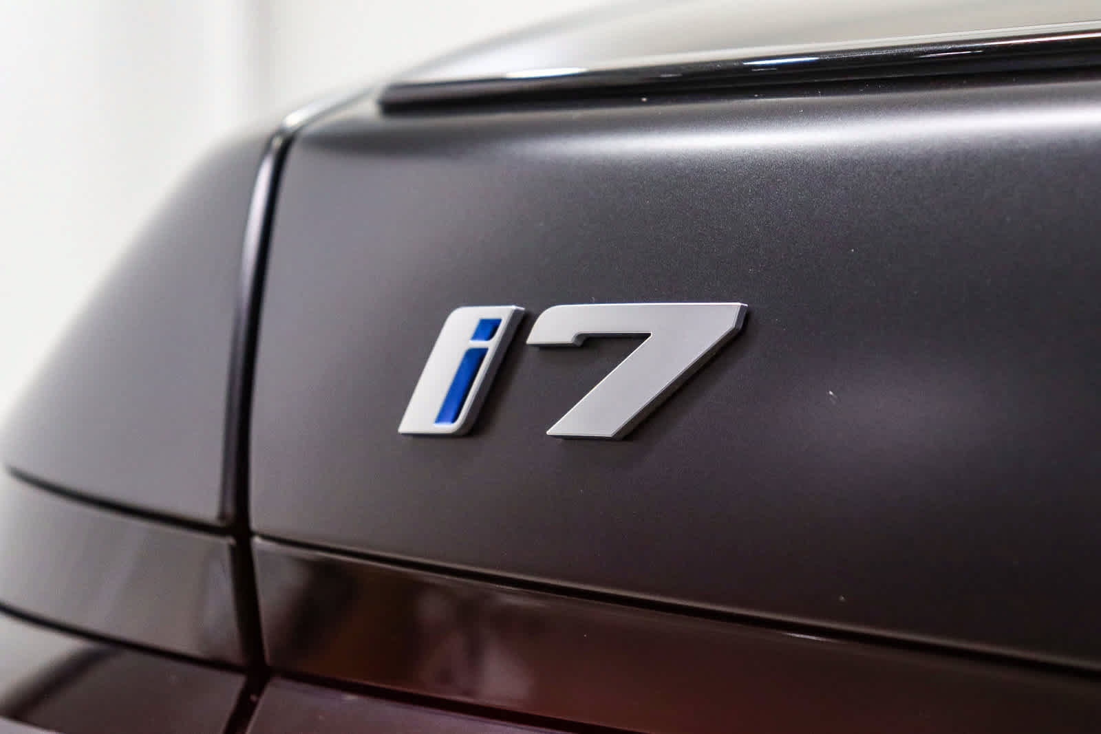 Used 2025 BMW i7 eDrive50 w/ M Sport Package RWD image 12