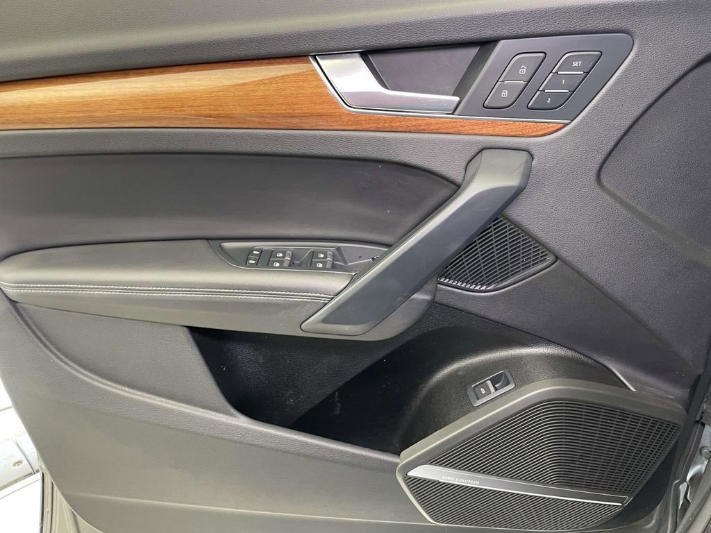Used 2023 Audi Q5 2.0T Premium Plus w/ Premium Plus Package image 33