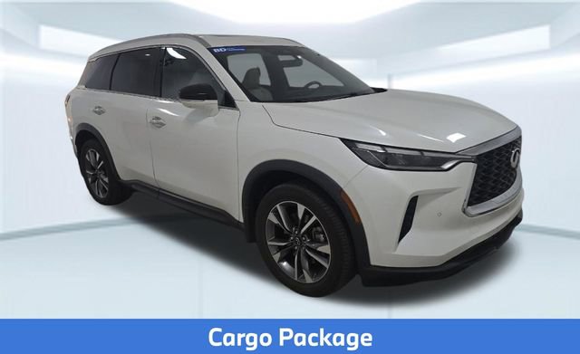 Used 2023 INFINITI QX60 Luxe w/ Cargo Package FWD image 4
