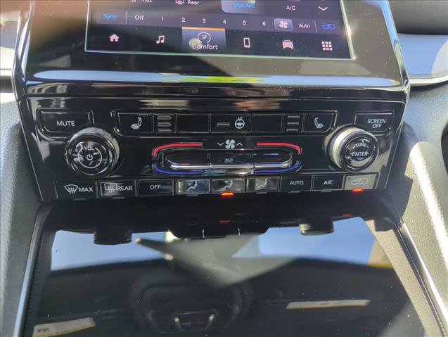 New 2025 Jeep Grand Cherokee Altitude image 14