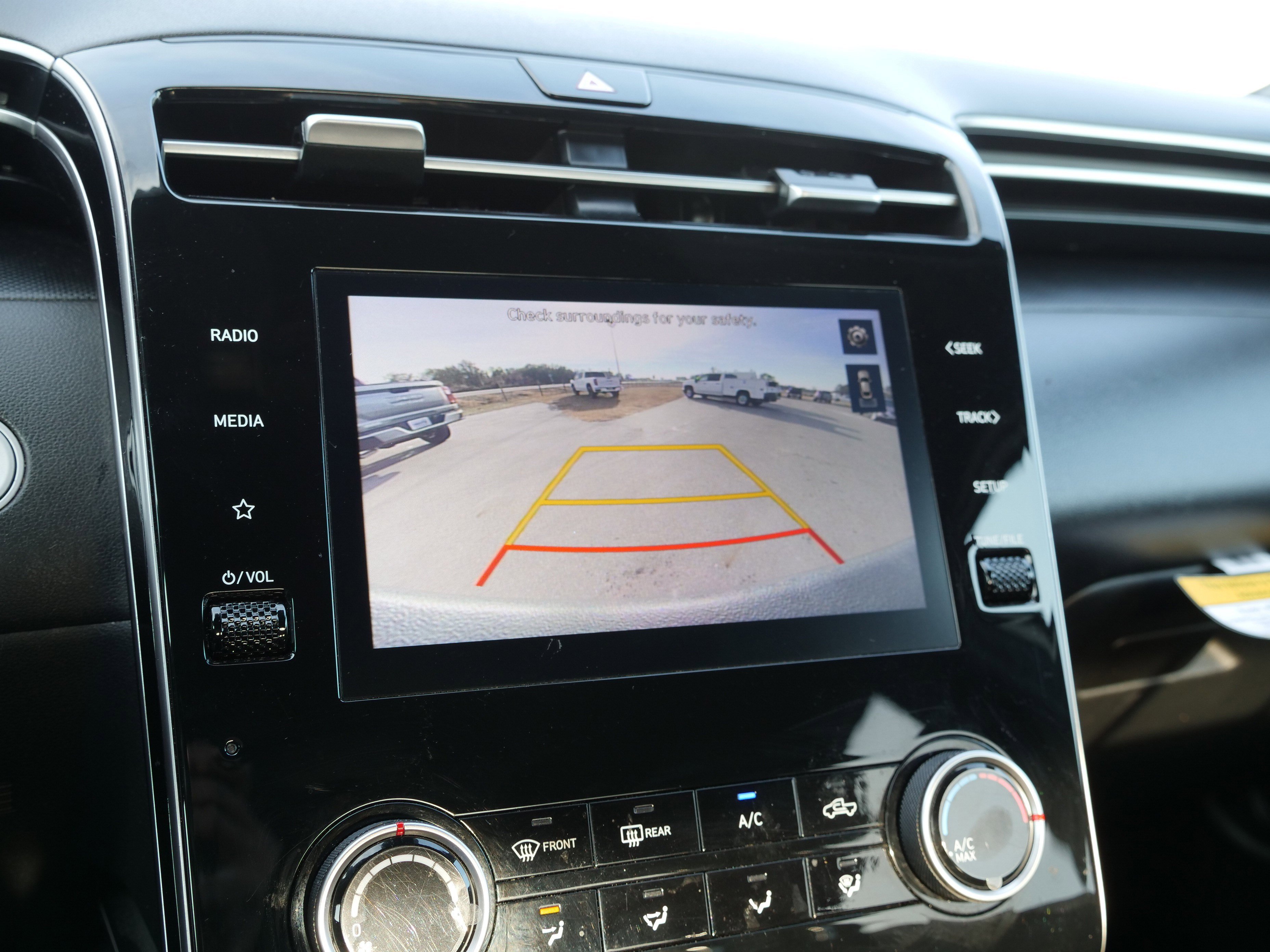 Used 2023 Hyundai Santa Cruz SEL image 28