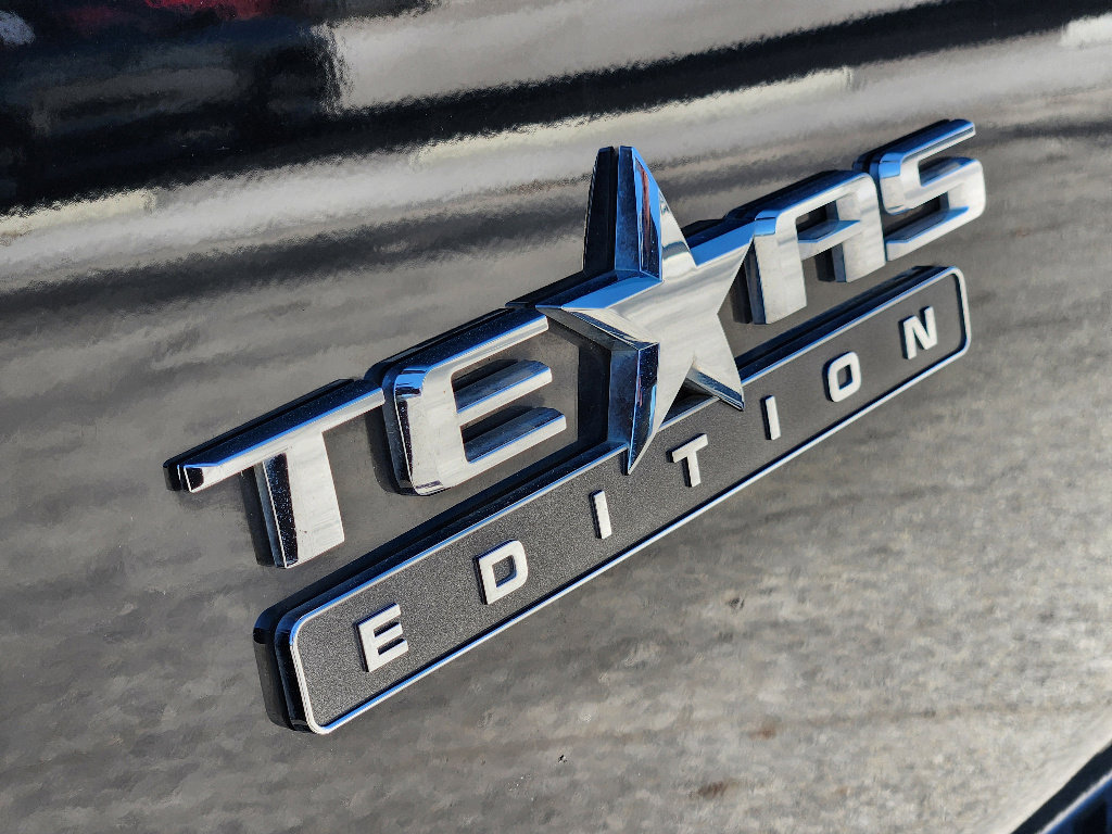 Used 2020 Chevrolet Silverado 3500 LTZ w/ LTZ Texas Edition image 12
