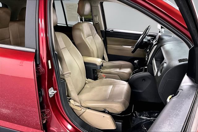 Used 2014 Jeep Compass Limited w/ Sun/Sound Group FWD image 26