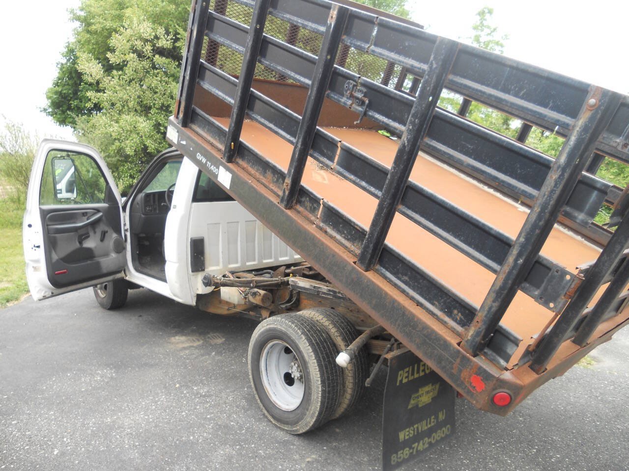 Used 2002 Chevrolet Silverado 3500 2WD Regular Cab image 21
