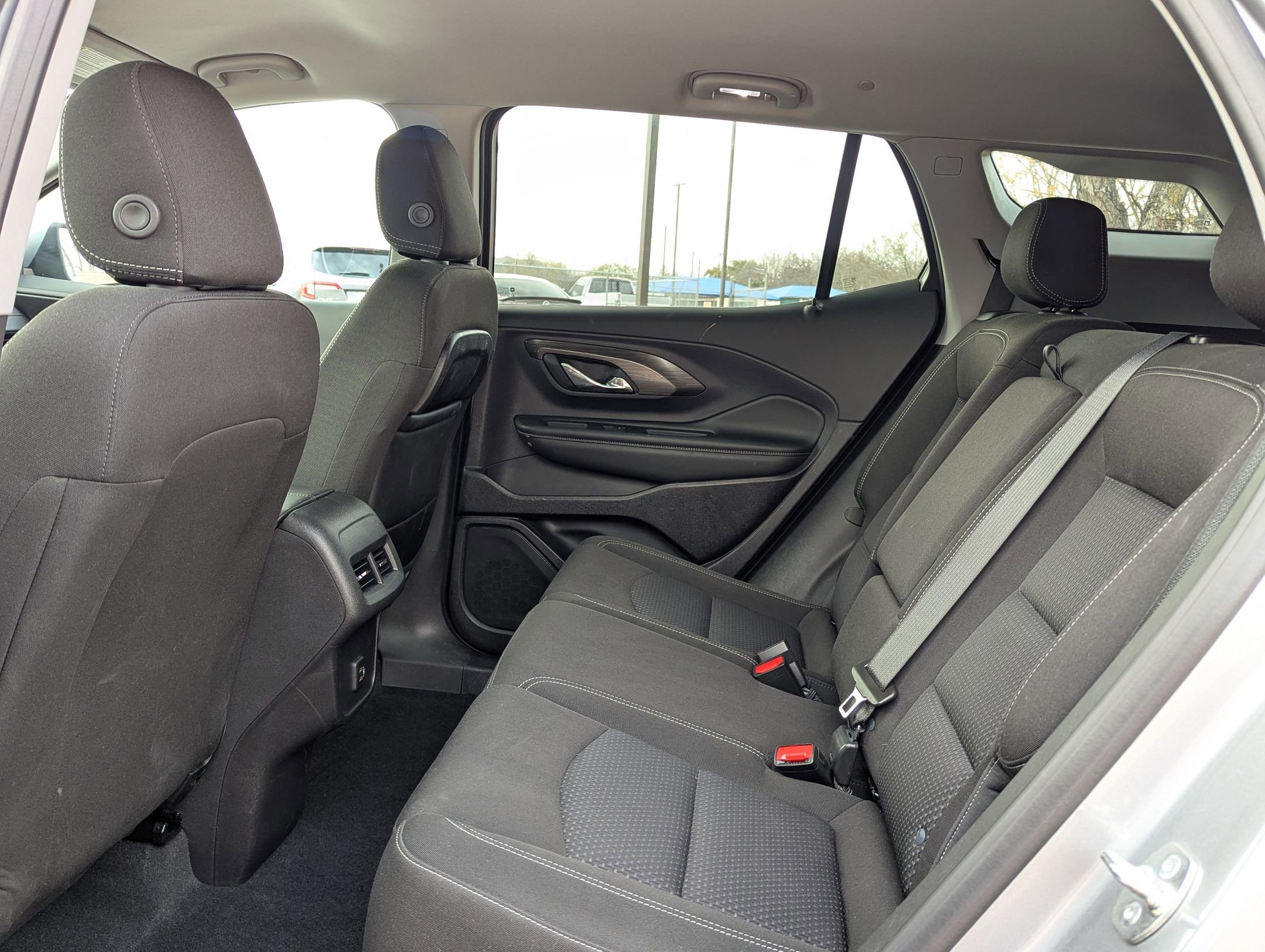 Used 2024 GMC Terrain SLE w/ Driver Convenience Package image 15