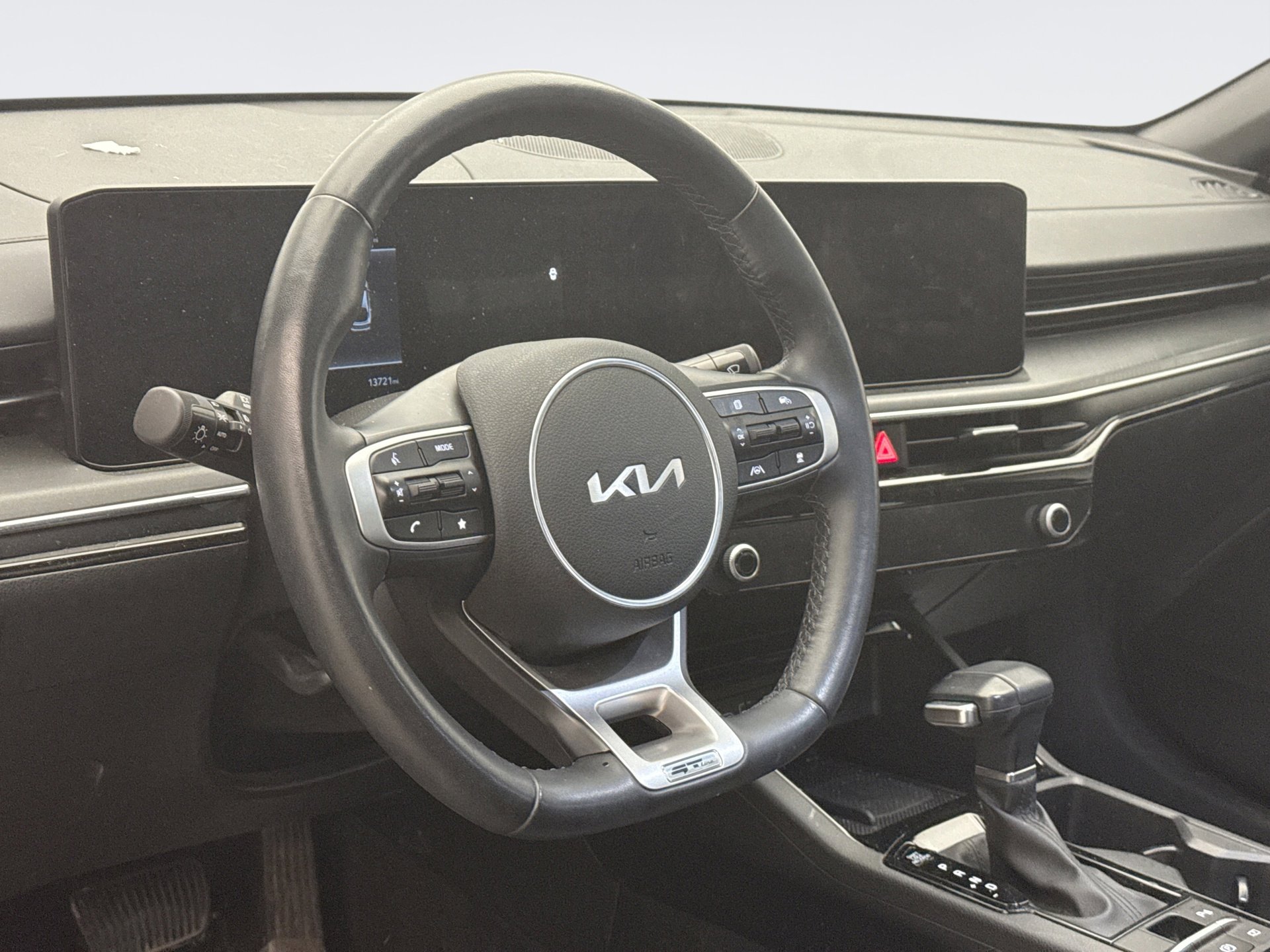 Used 2025 Kia K5 GT-Line w/ GT-Line Premium Package image 5