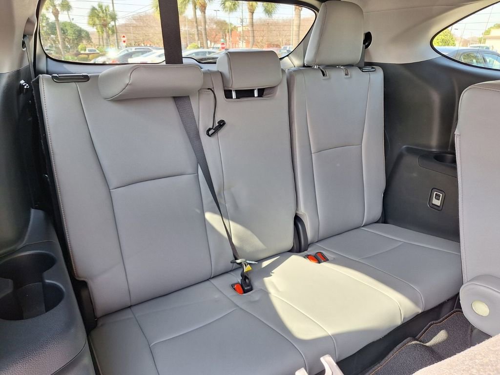 Used 2023 Toyota Highlander Bronze Edition image 31