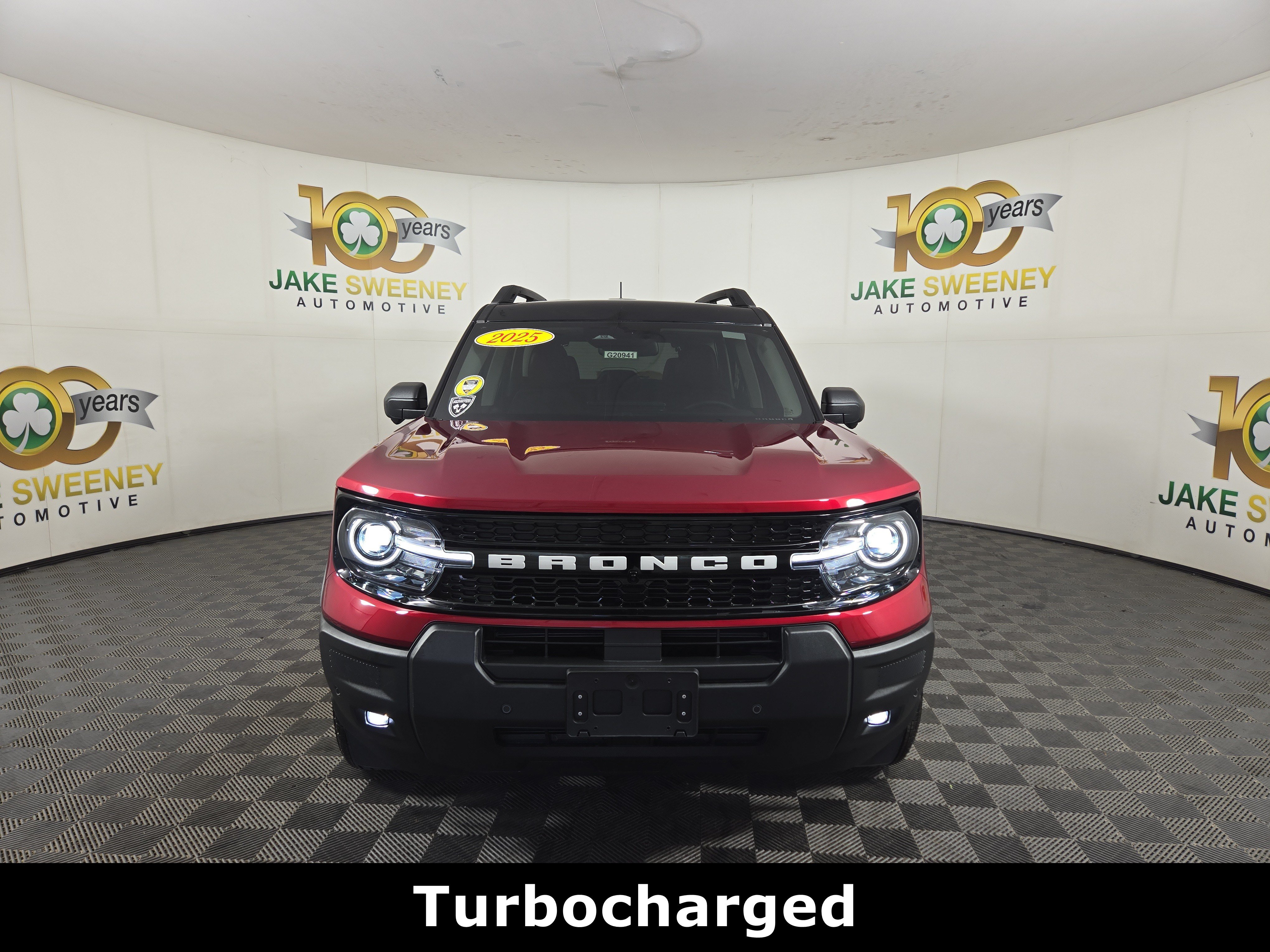 Used 2025 Ford Bronco Sport Outer Banks w/ Outer Banks Tech Package+ AWD/4WD image 2