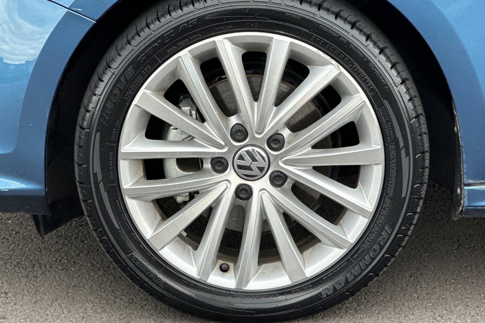 Used 2015 Volkswagen Jetta SE image 30