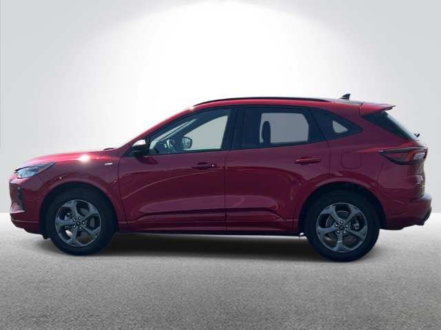 Used 2024 Ford Escape ST-Line w/ Tech Pack #1 AWD/4WD image 2