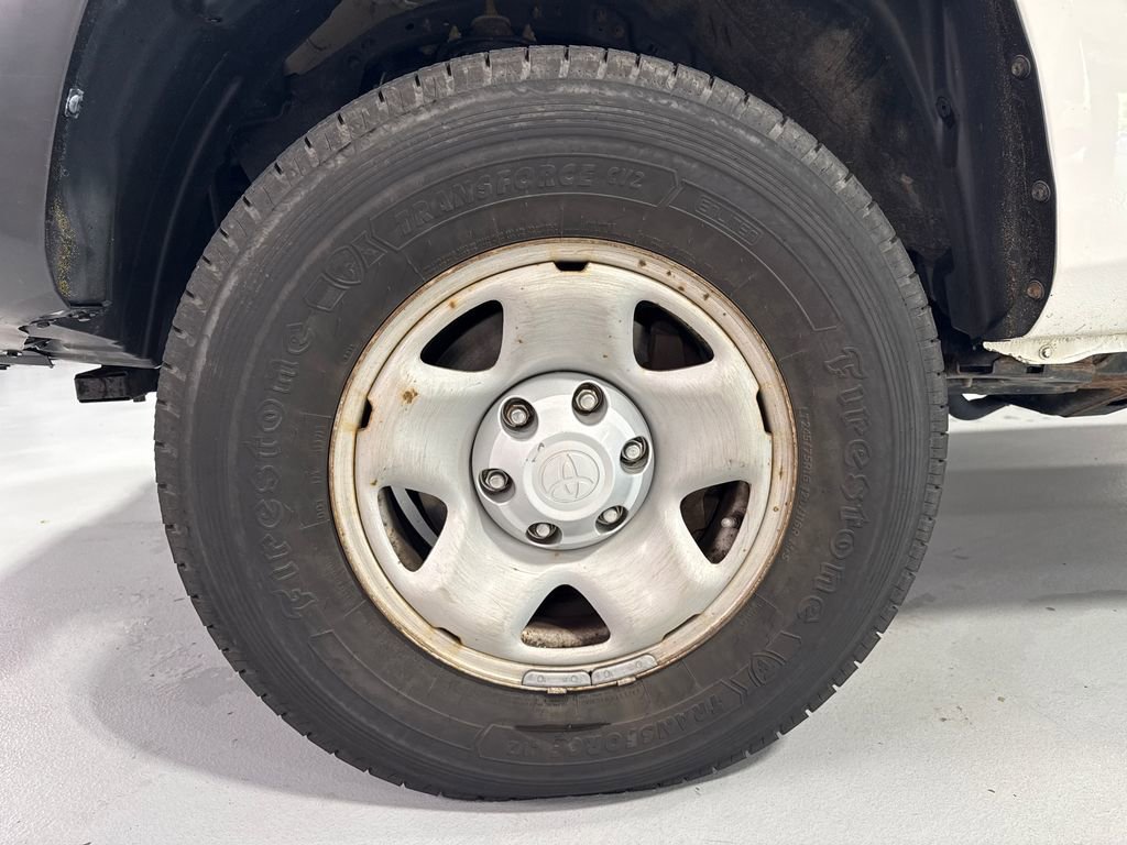 Used 2021 Toyota Tacoma SR AWD/4WD image 39