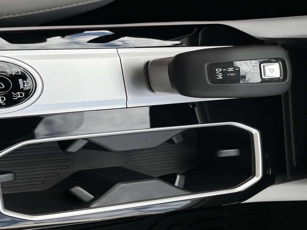 New 2026 Mitsubishi Outlander SE FWD image 22