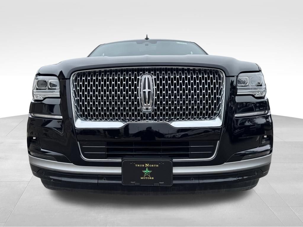Used 2024 Lincoln Navigator Reserve w/ Equipment Group 201A image 4
