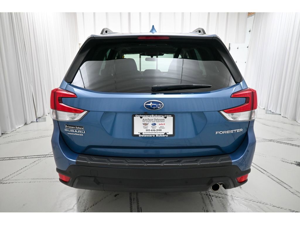 Used 2022 Subaru Forester Limited image 6