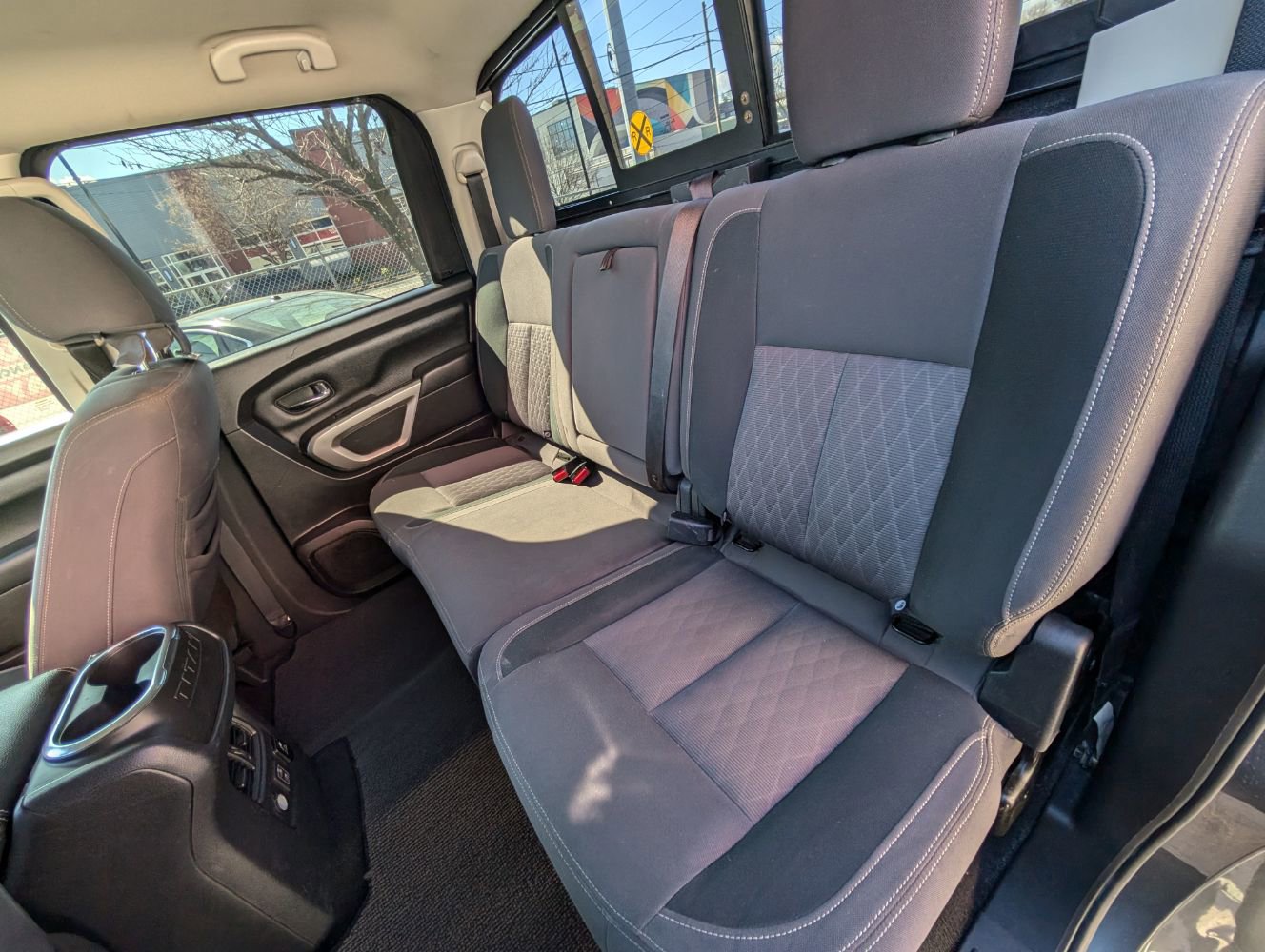 Used 2020 Nissan Titan SV w/ SV Convenience Package image 18