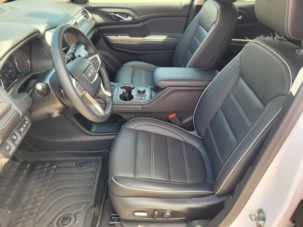Used 2023 GMC Acadia Denali w/ Trailering Package FWD image 10