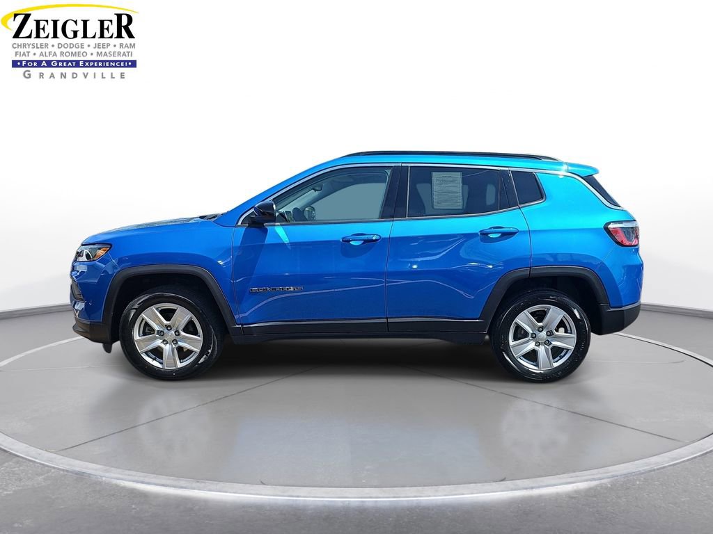 Certified 2022 Jeep Compass Latitude w/ Sun and Sound Group AWD/4WD image 8
