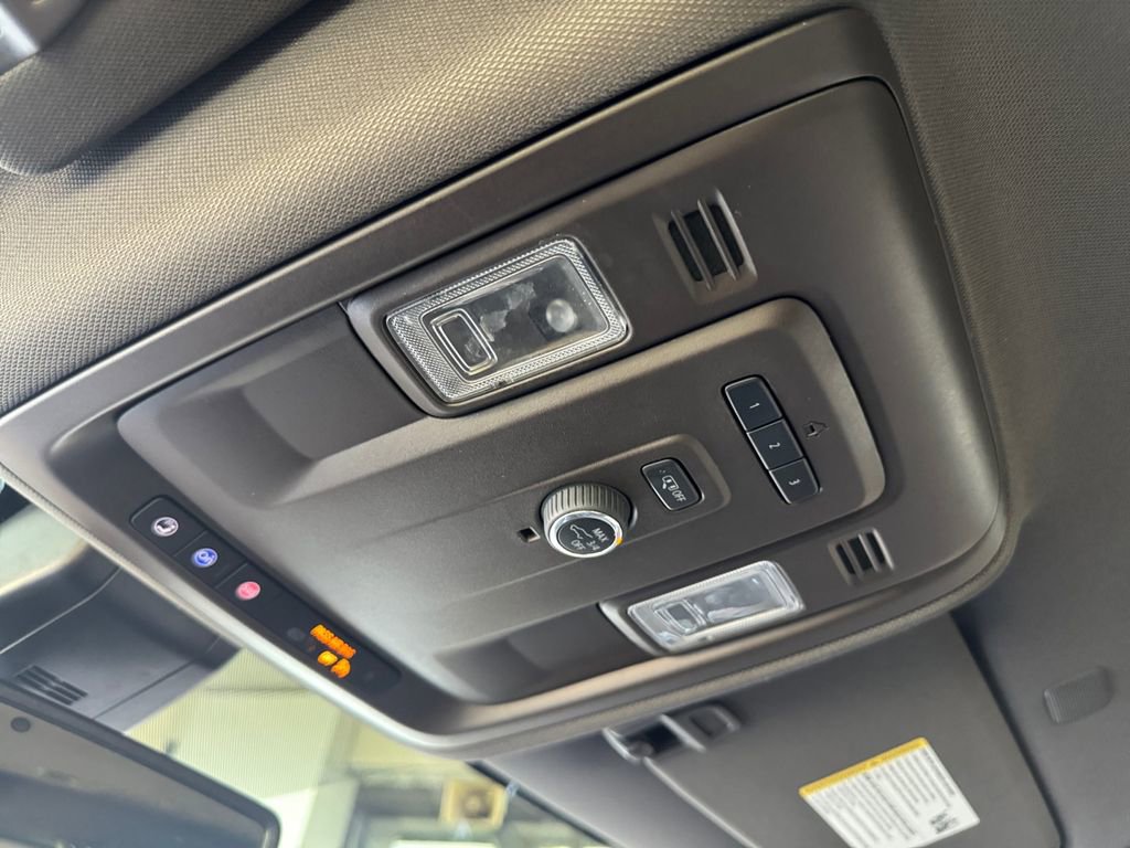 Used 2022 GMC Yukon SLT image 21