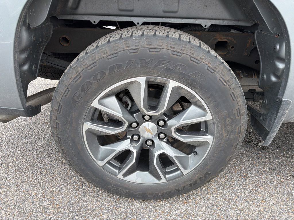 Used 2023 Chevrolet Silverado 1500 LT image 14