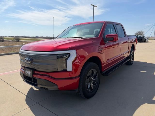 Used 2023 Ford F150 Lightning Lariat image 14