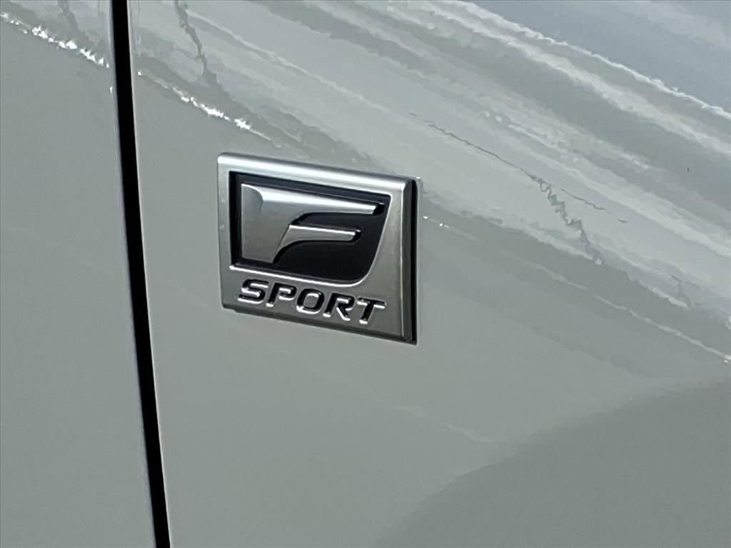 New 2026 Lexus TX 500h AWD image 10