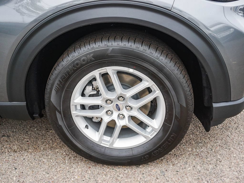 New 2026 Ford Explorer Active w/ Active Comfort Package RWD image 9