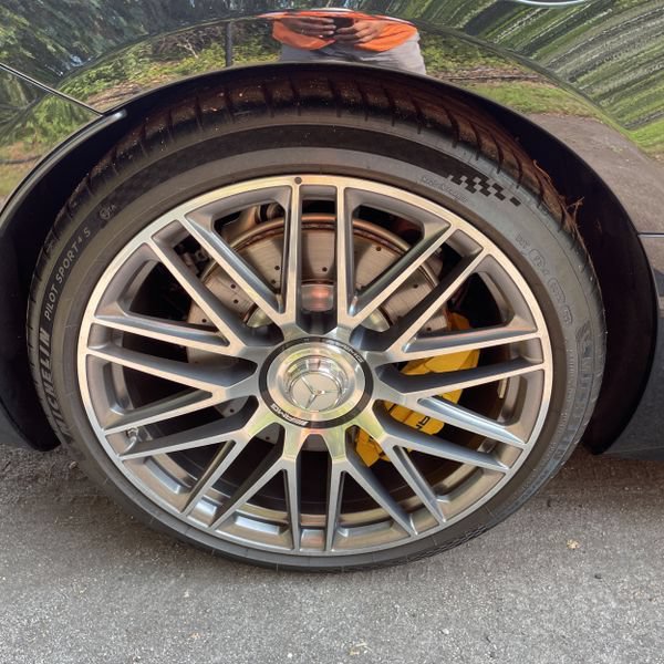 Used 2022 Mercedes-Benz SL 63 AMG 4MATIC w/ Driver Assistance Package image 18