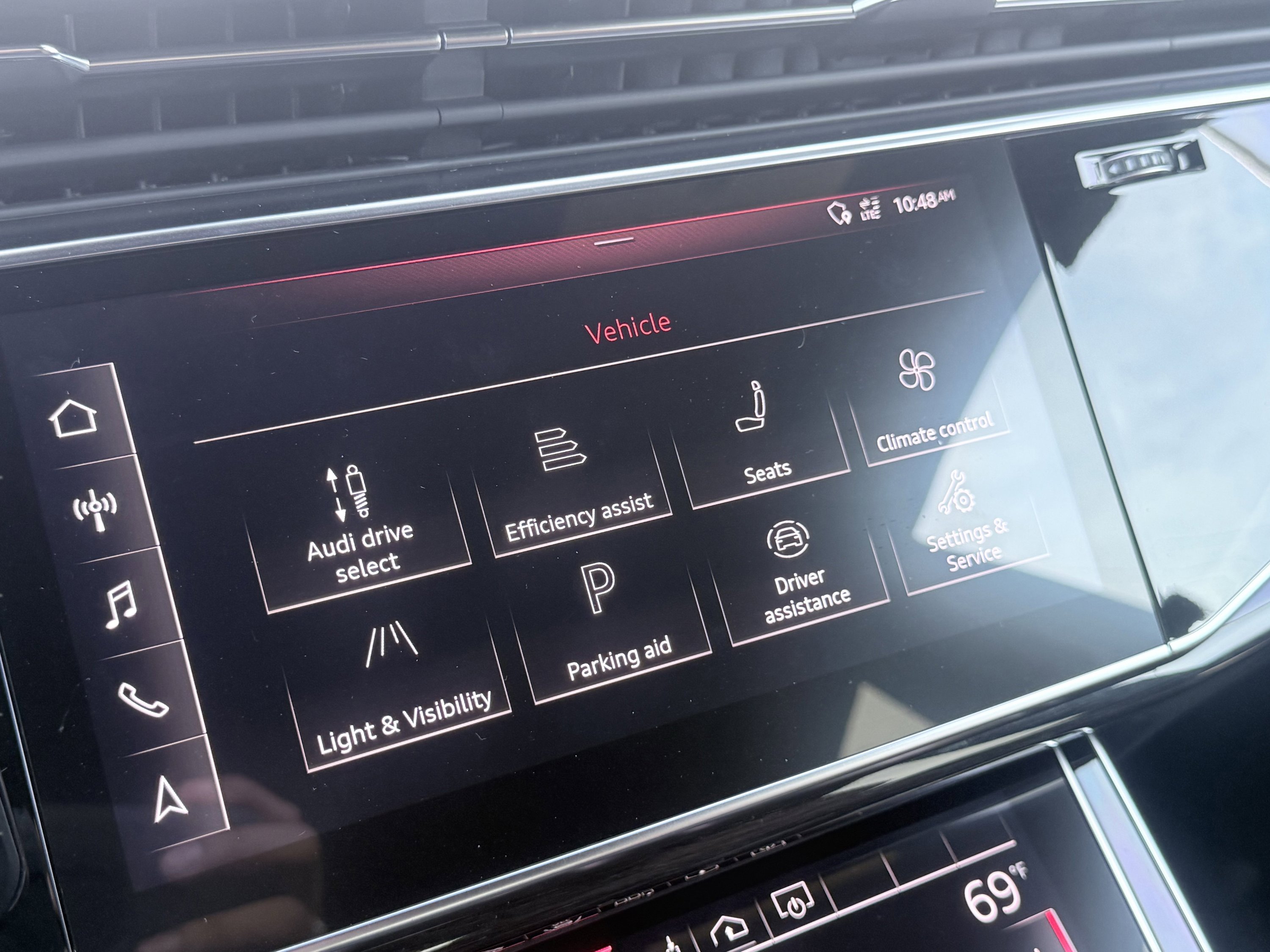 Used 2019 Audi Q8 Premium Plus w/ Premium Plus image 75