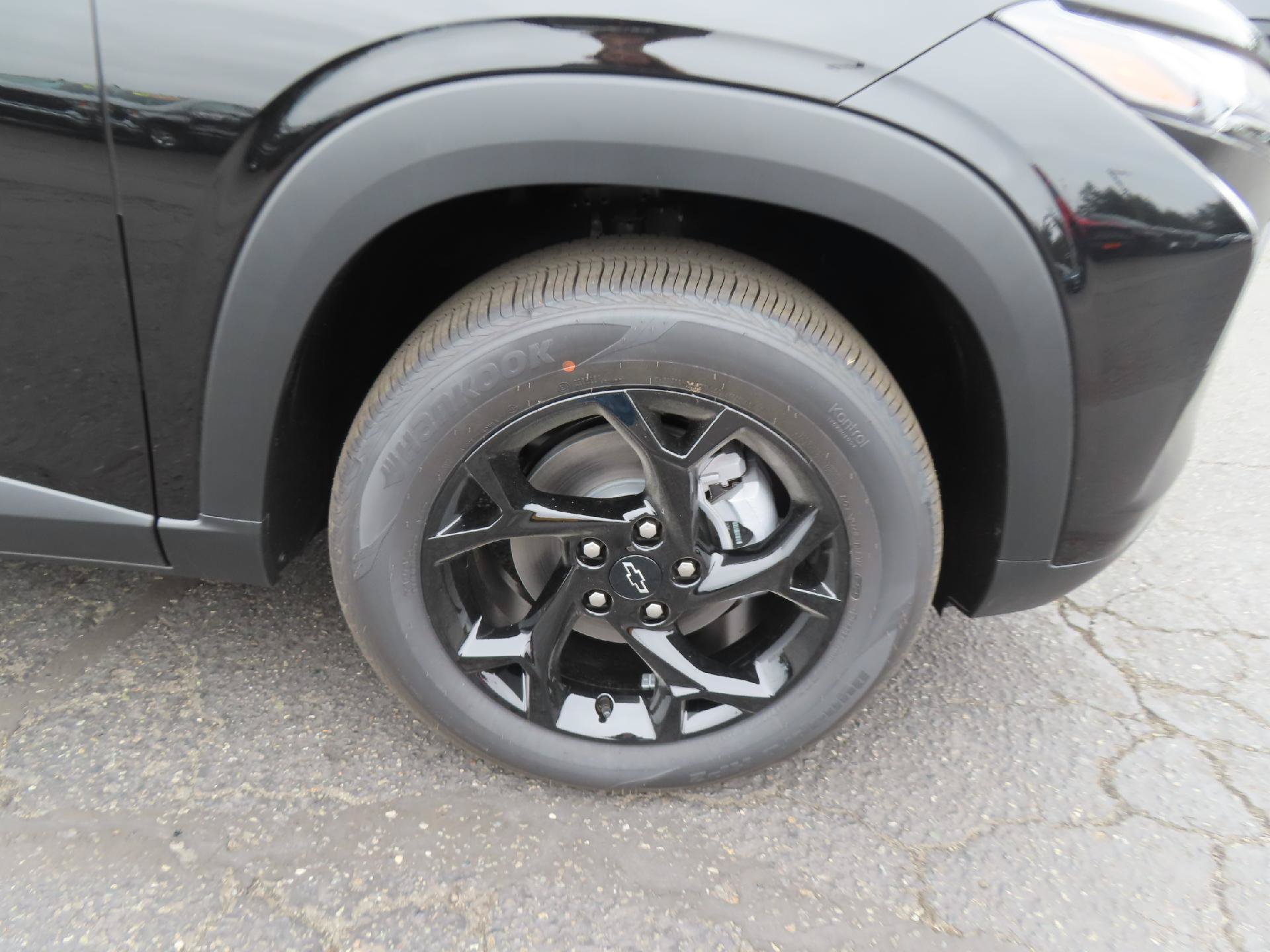 New 2026 Chevrolet Trax LT w/ Driver Confidence Package FWD image 10