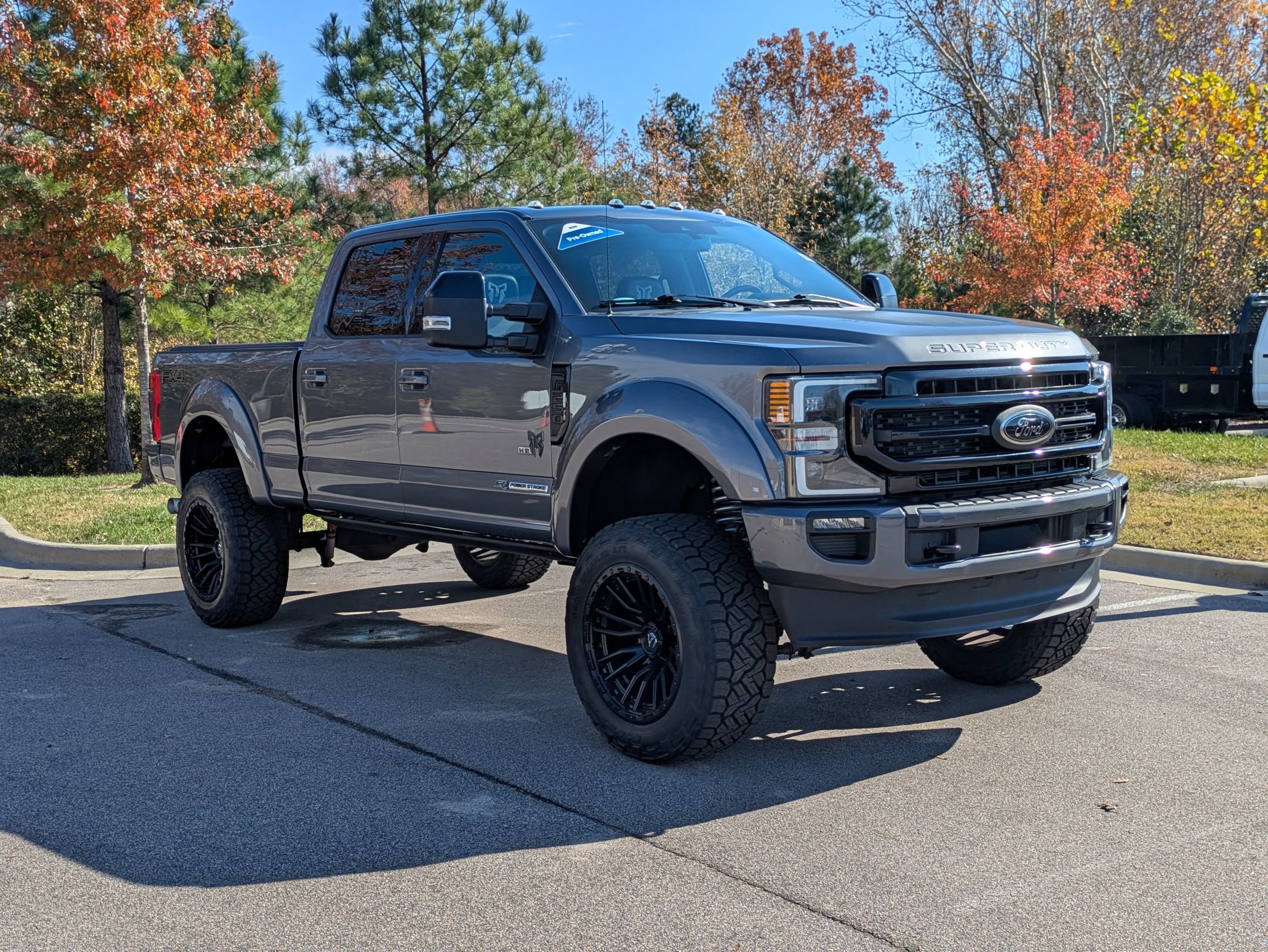 Used 2021 Ford F250 Lariat image 2