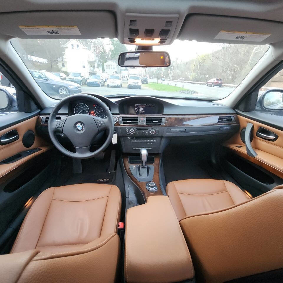 Used 2011 BMW 328i xDrive Sedan image 10