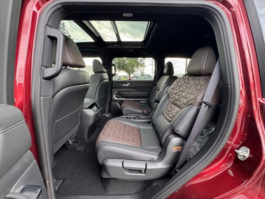 New 2026 Nissan Armada Platinum RWD image 14