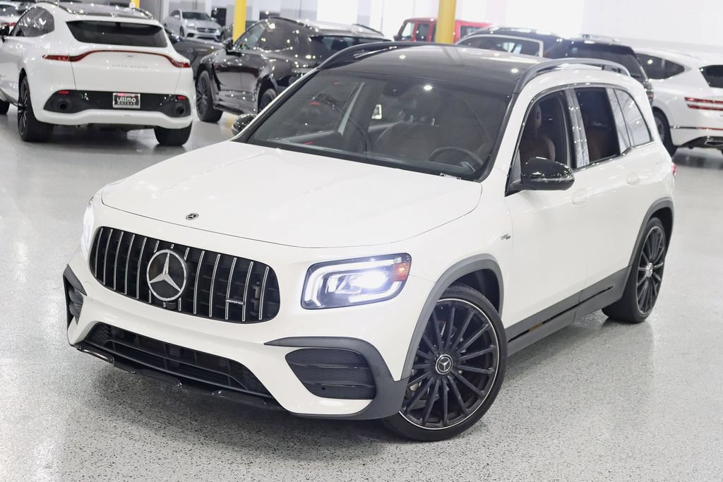 Used 2022 Mercedes-Benz GLB 35 AMG 4MATIC image 5