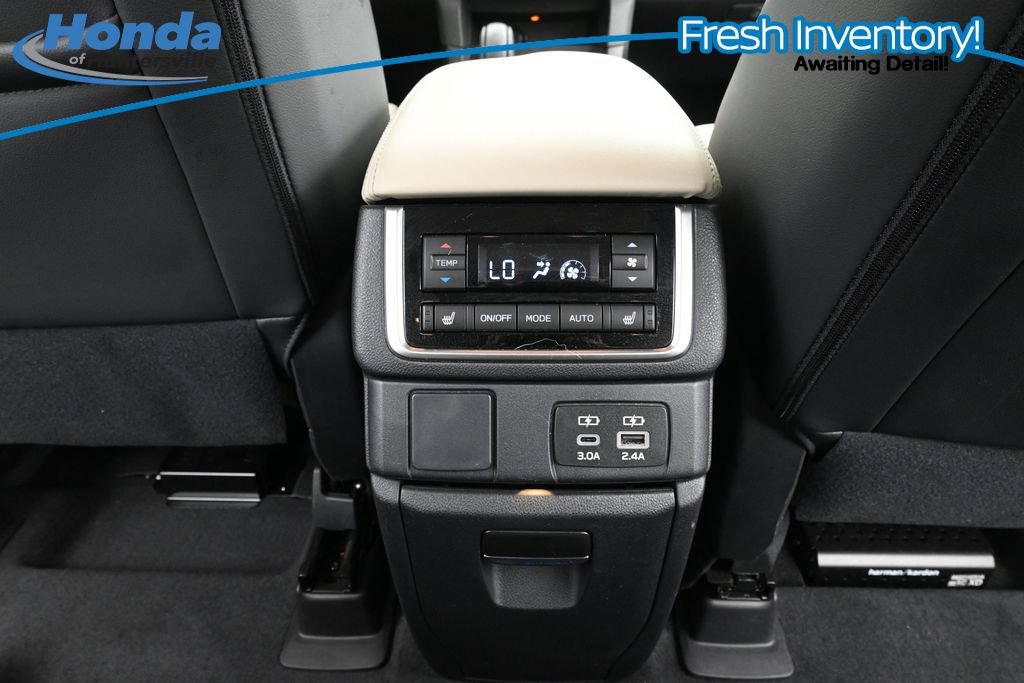Used 2023 Subaru Ascent Limited w/ Technology Package AWD/4WD image 15