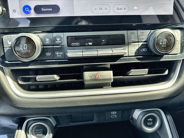 Used 2024 Toyota Grand Highlander XLE FWD image 27