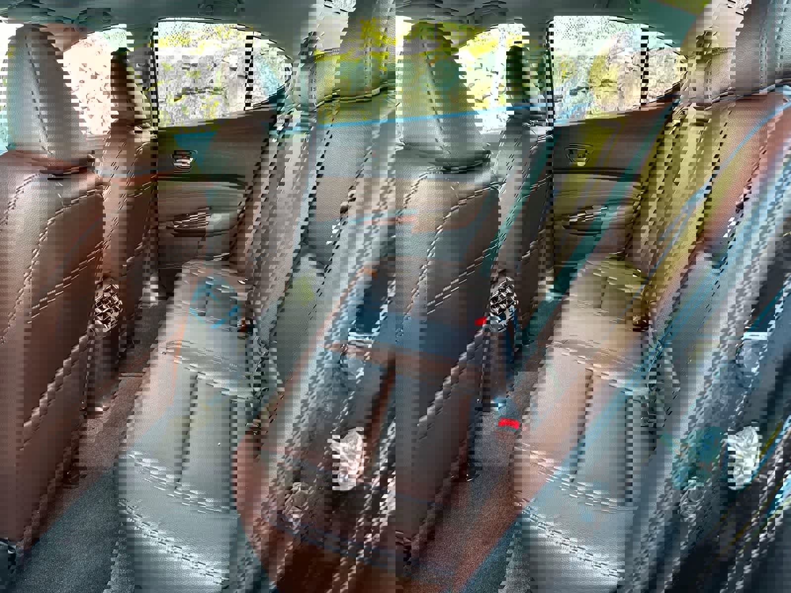 Used 2015 Acura TLX image 11