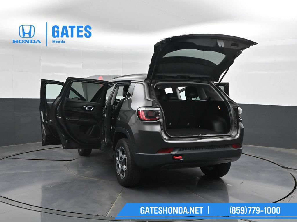 Used 2022 Jeep Compass Trailhawk w/ Trailhawk Convenience Group AWD/4WD image 53