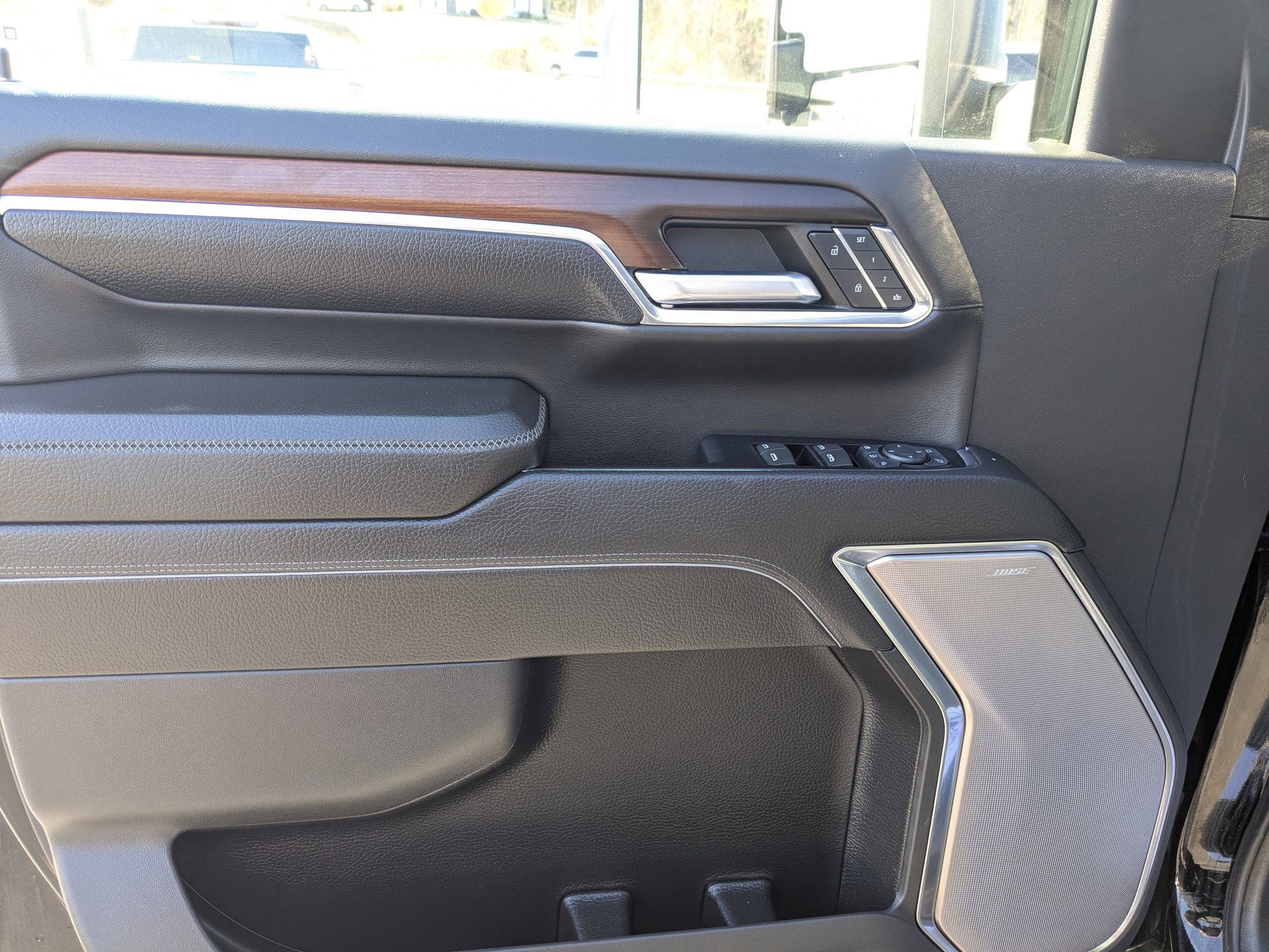 Used 2024 GMC Sierra 2500 Denali w/ Denali Reserve Package image 10