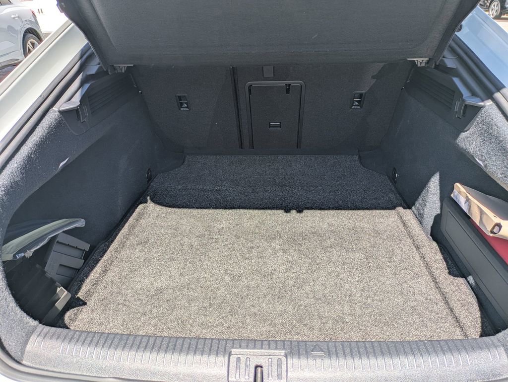 Used 2023 Volkswagen Arteon SEL Premium AWD/4WD image 35