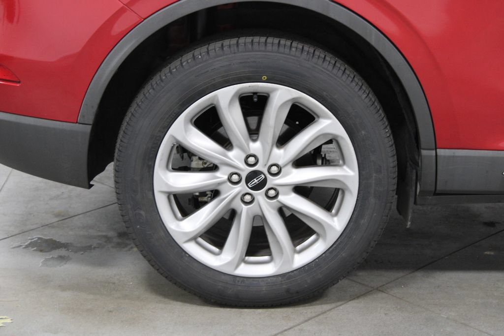 Used 2021 Lincoln Corsair AWD w/ Premium Package image 12