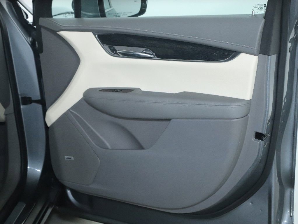 Used 2021 Cadillac XT6 Premium Luxury image 35