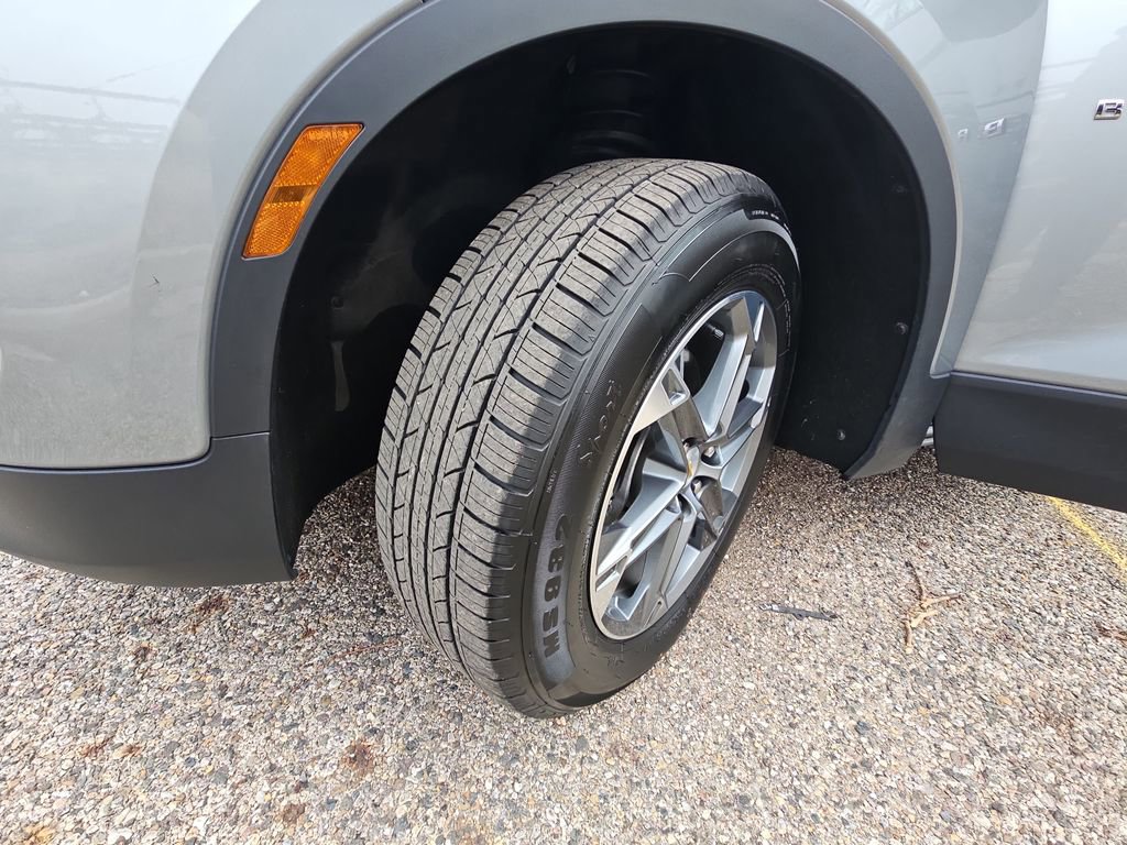 Used 2025 Chevrolet Blazer LT image 29