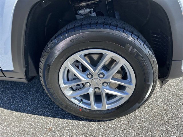 New 2025 Jeep Grand Cherokee L Laredo w/ Luxury Tech Group I image 12