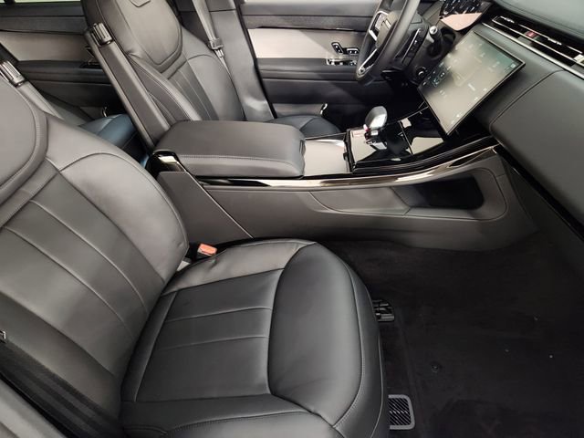New 2026 Land Rover Range Rover Sport SE AWD/4WD image 3