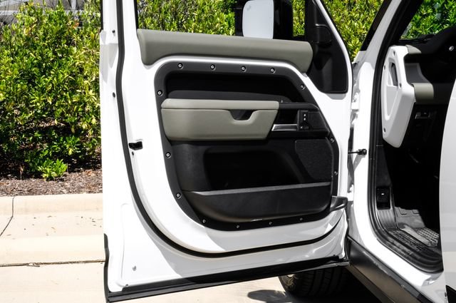 New 2026 Land Rover Defender 110 X-Dynamic SE AWD/4WD image 50