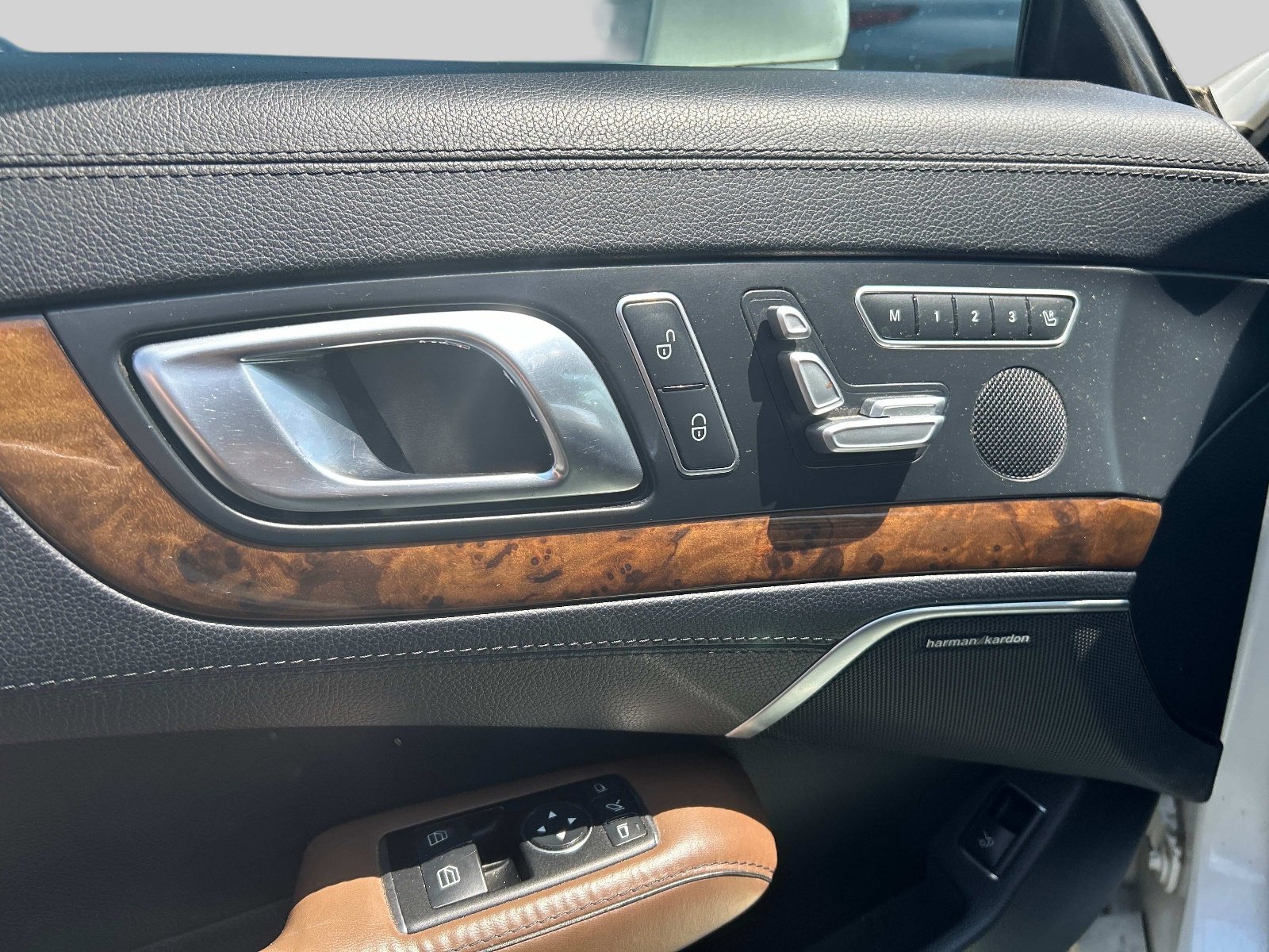 Used 2013 Mercedes-Benz SL 550 image 15