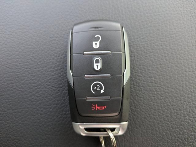 New 2026 RAM 3500 Big Horn AWD/4WD image 30