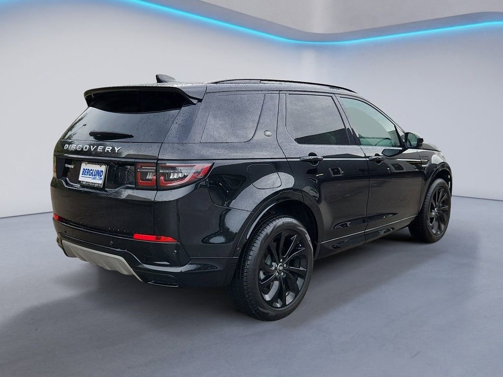 Used 2025 Land Rover Discovery Sport S image 5