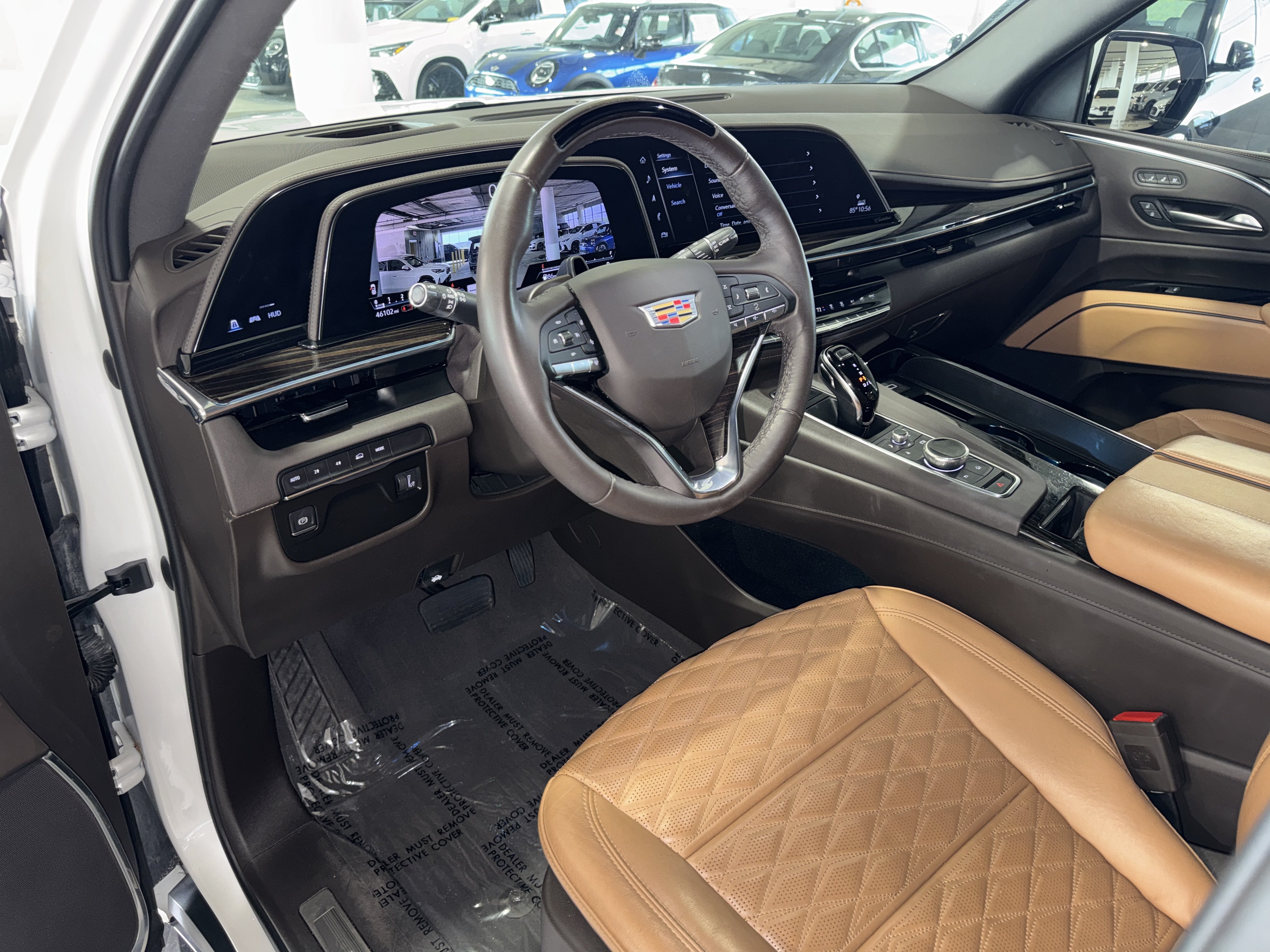 Used 2023 Cadillac Escalade Premium Luxury w/ LPO, Illumination Package AWD/4WD image 20